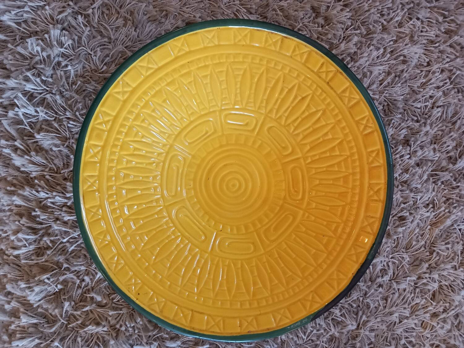 Large round dish. Dieulefit Caves. Vintage