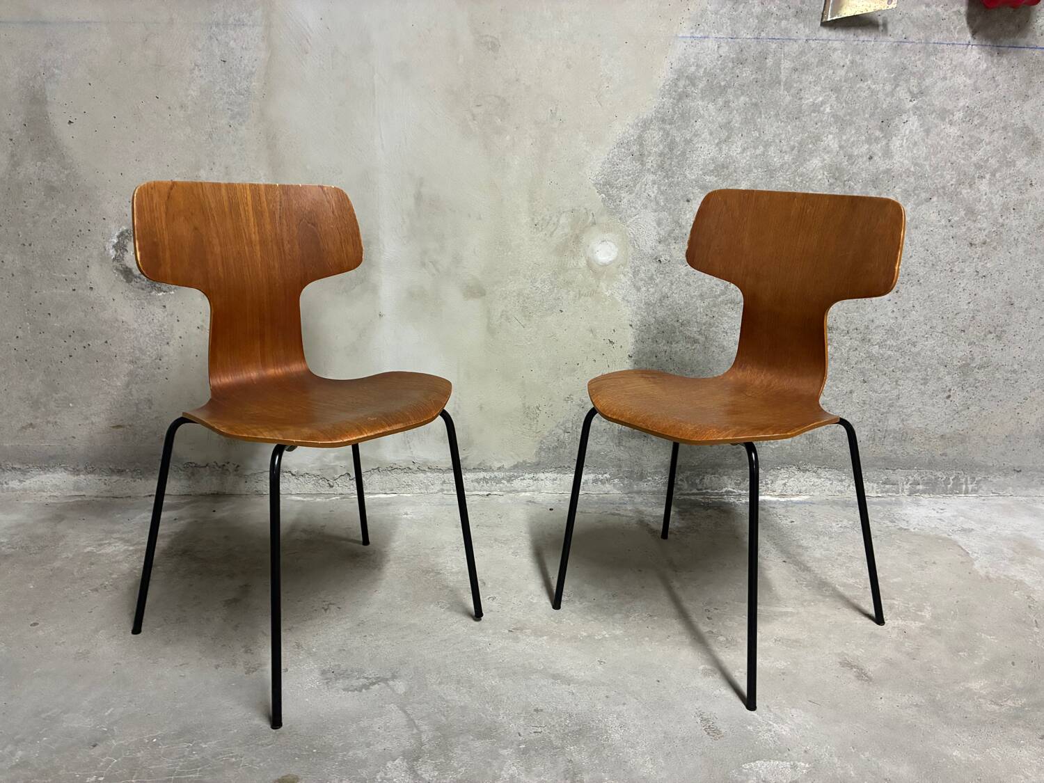 Hammer Chairs by Arne Jacobsen