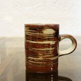 Set of 5 stoneware cups.