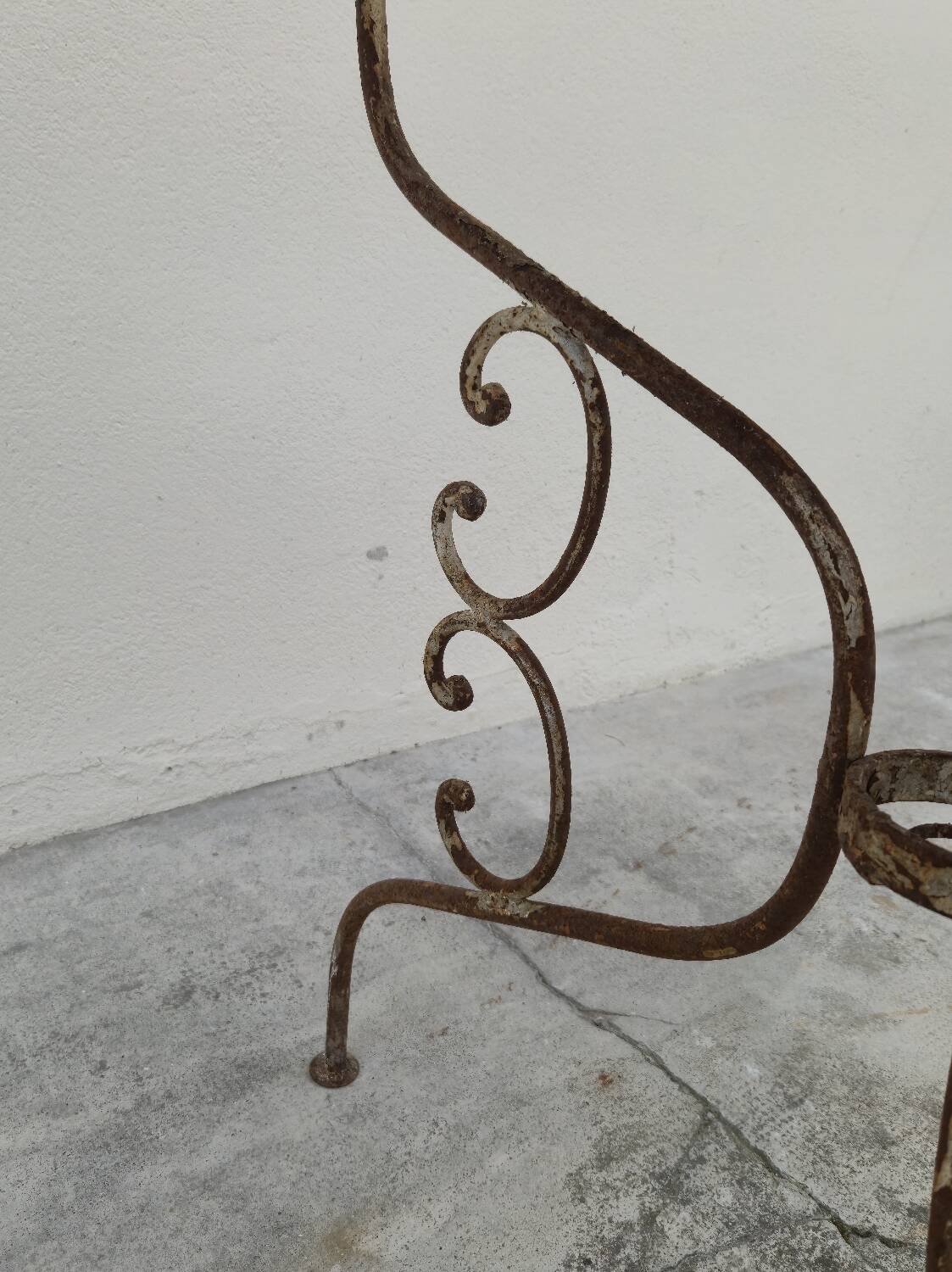 Wrought iron garden table pedestal 1900s