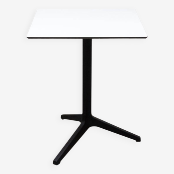Ypsilon square table from Pedrali white and black