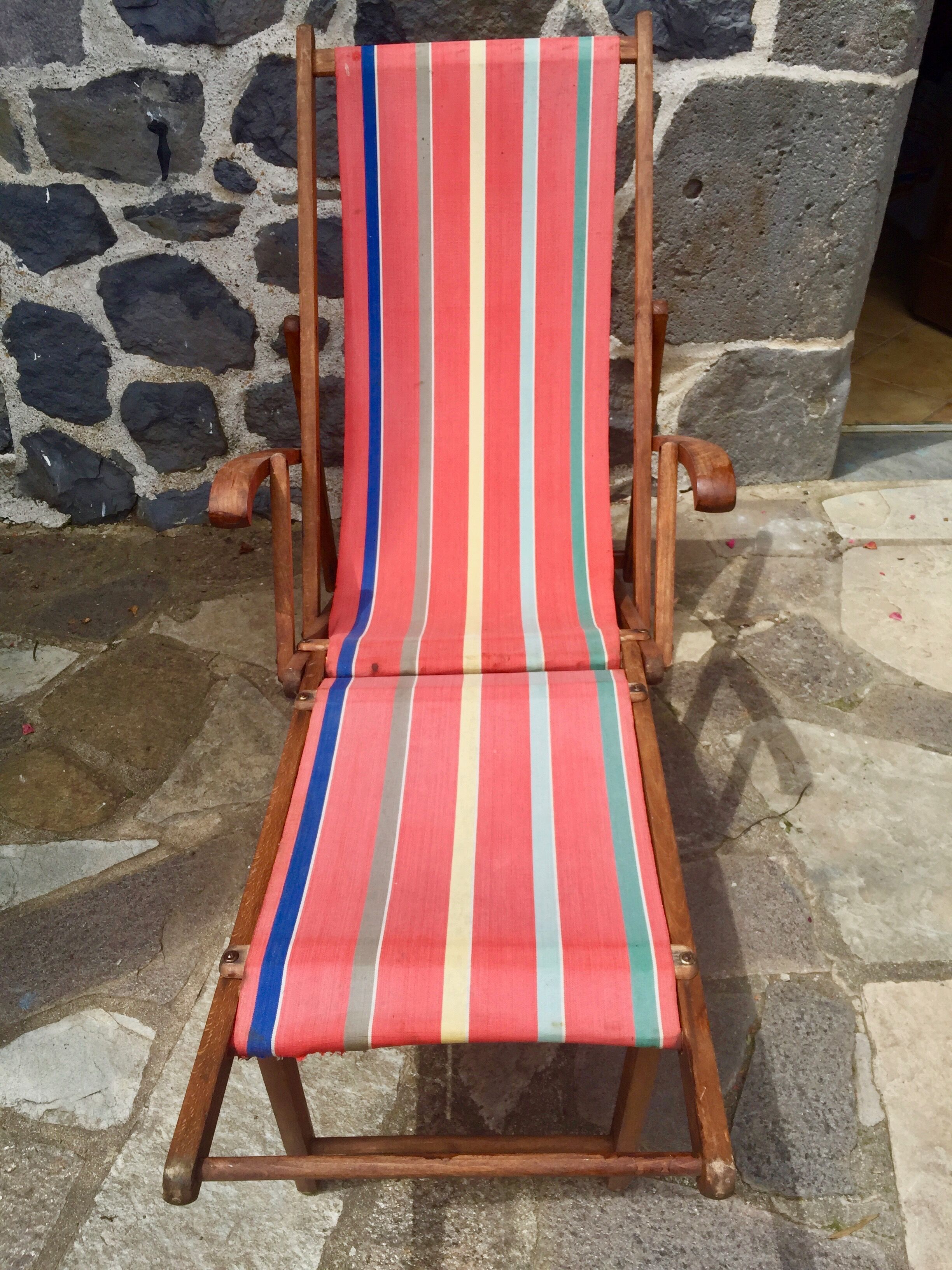 Deckchair convertible into a sun lounger