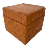 Storage pouffe in the "De Sede" style.