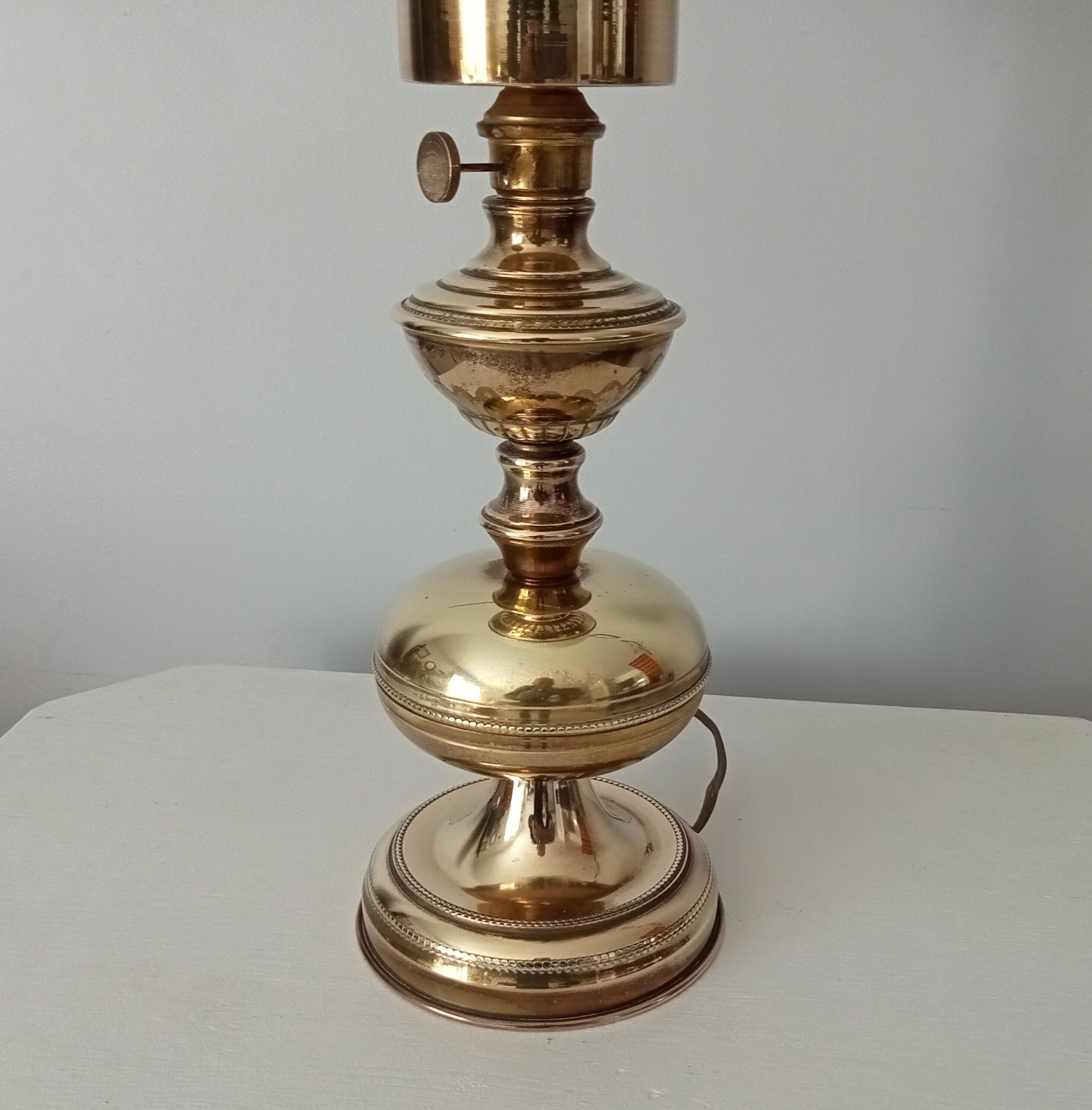 Vintage brass and opaline living room lamp
