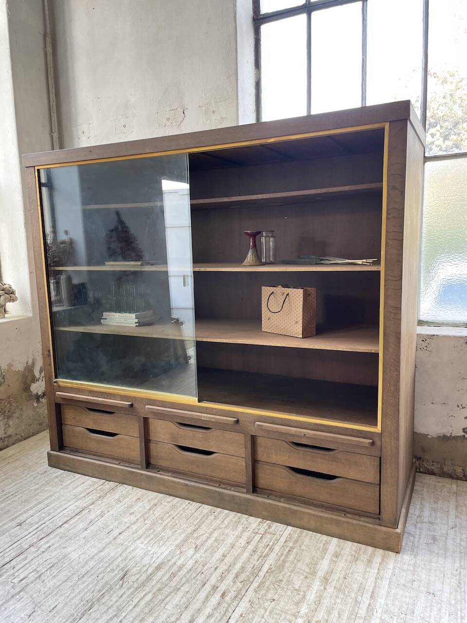 XXL oak display cabinet furniture