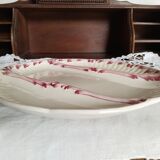 Asparagus plate, Sarreguemines earthenware, dark pink pattern