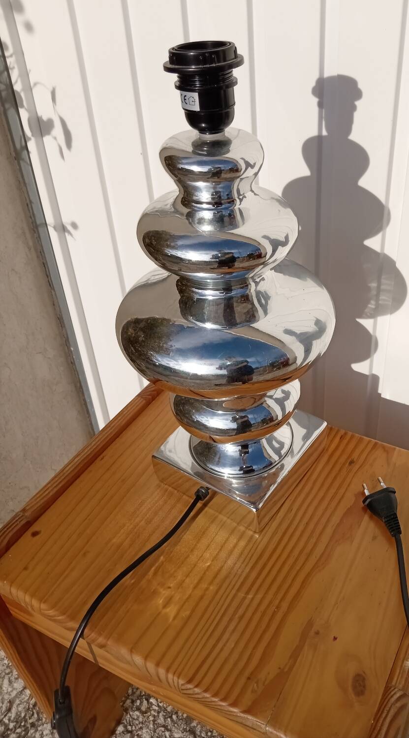 Chrome lamp