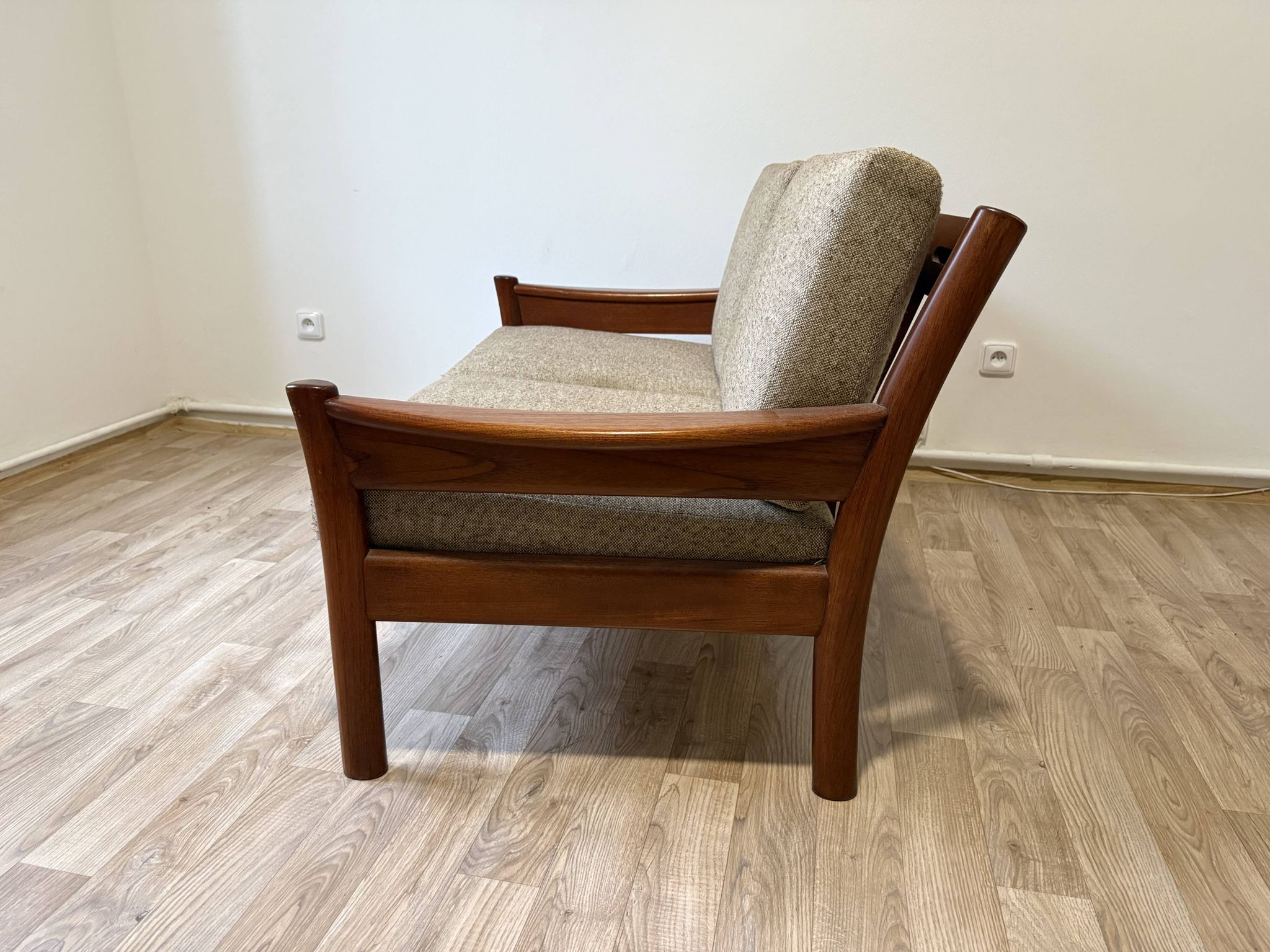 Mid-Century Danish Teak 2-Seater Loveseat by Dyrlund, 1970s