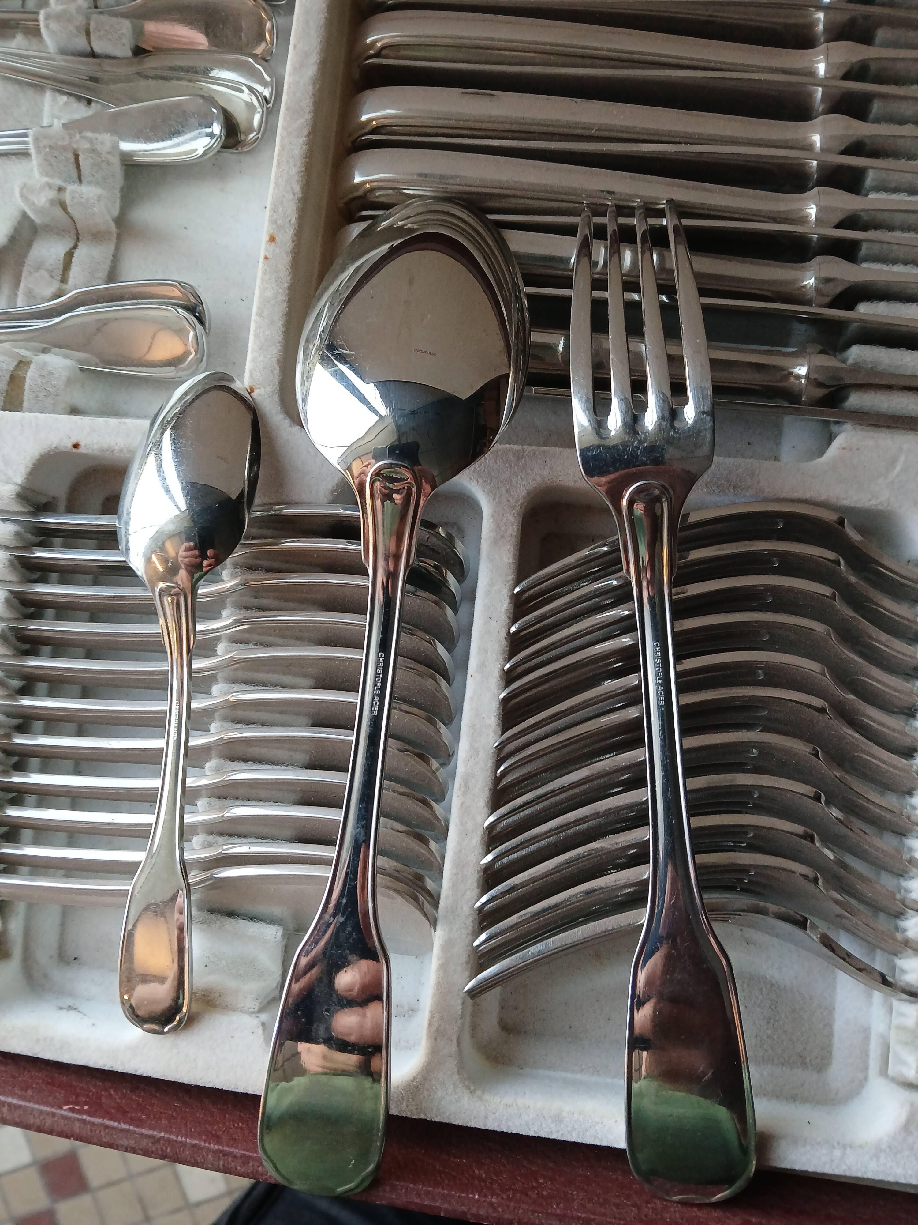 Christofle housewife