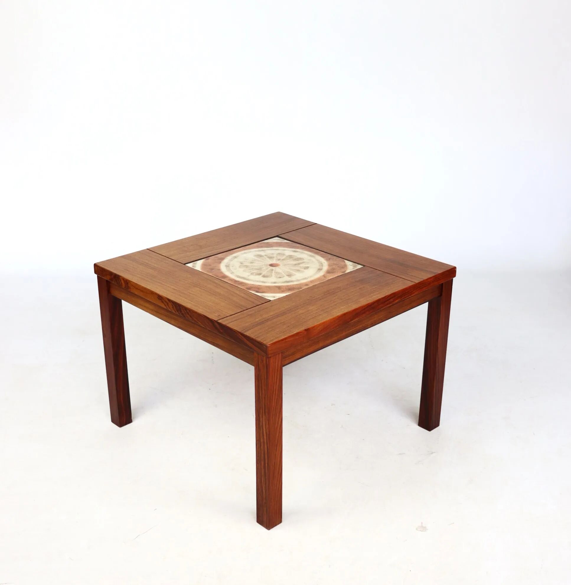 Table basse en palissandre et céramique