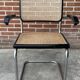 Chaise Cesca B64 avec accoudoirs by Marcel Breuer Design en noir
