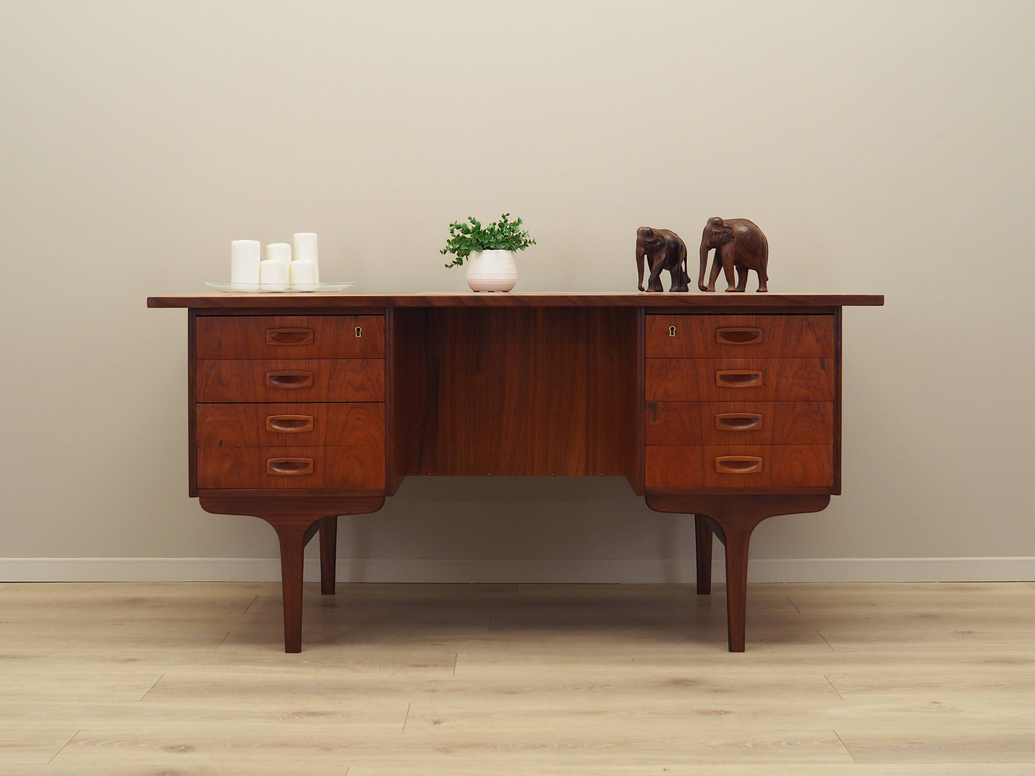 Teak desk, Danish design, 1960s