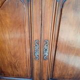 Louis XV sideboard from the 18th century in walnut