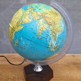 Illuminated world map from 1973