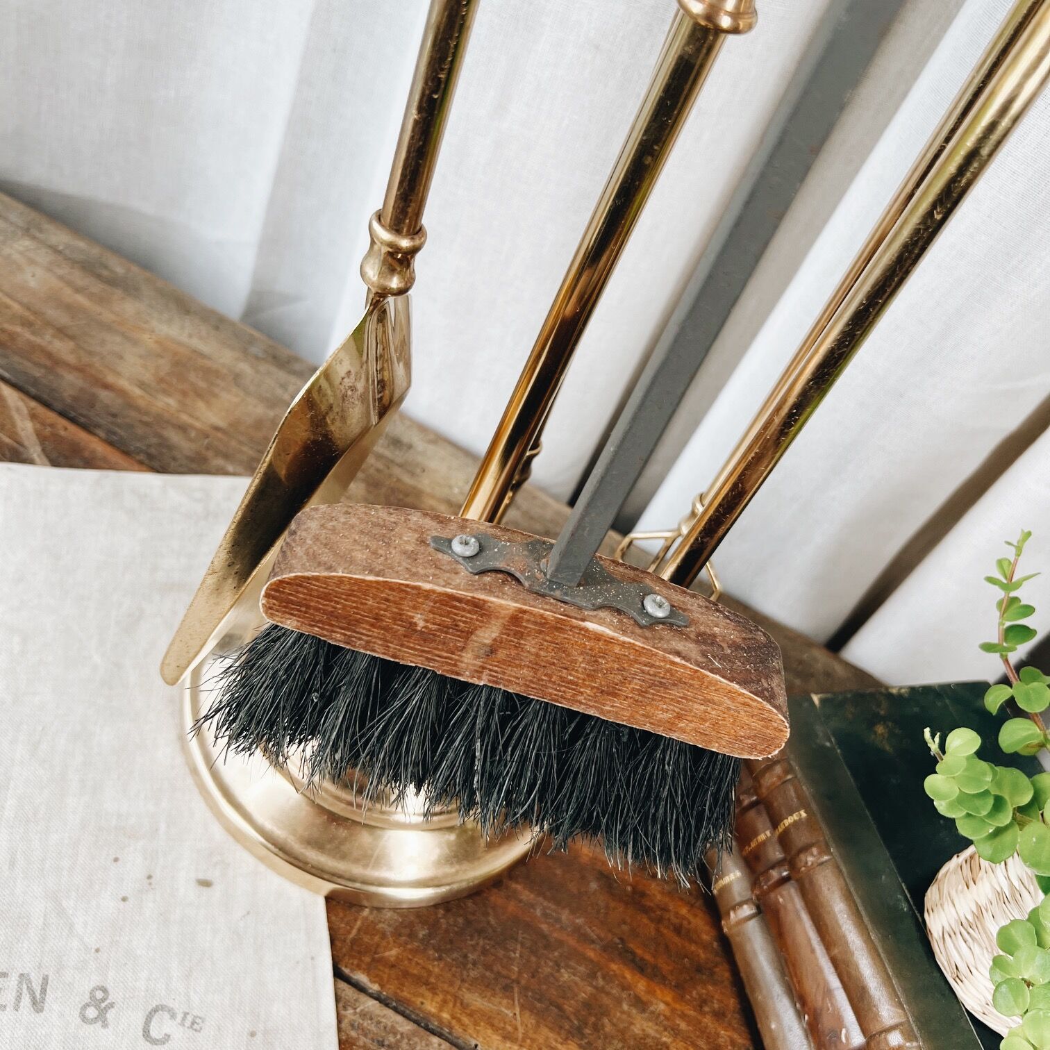 Chimney servant "horse"