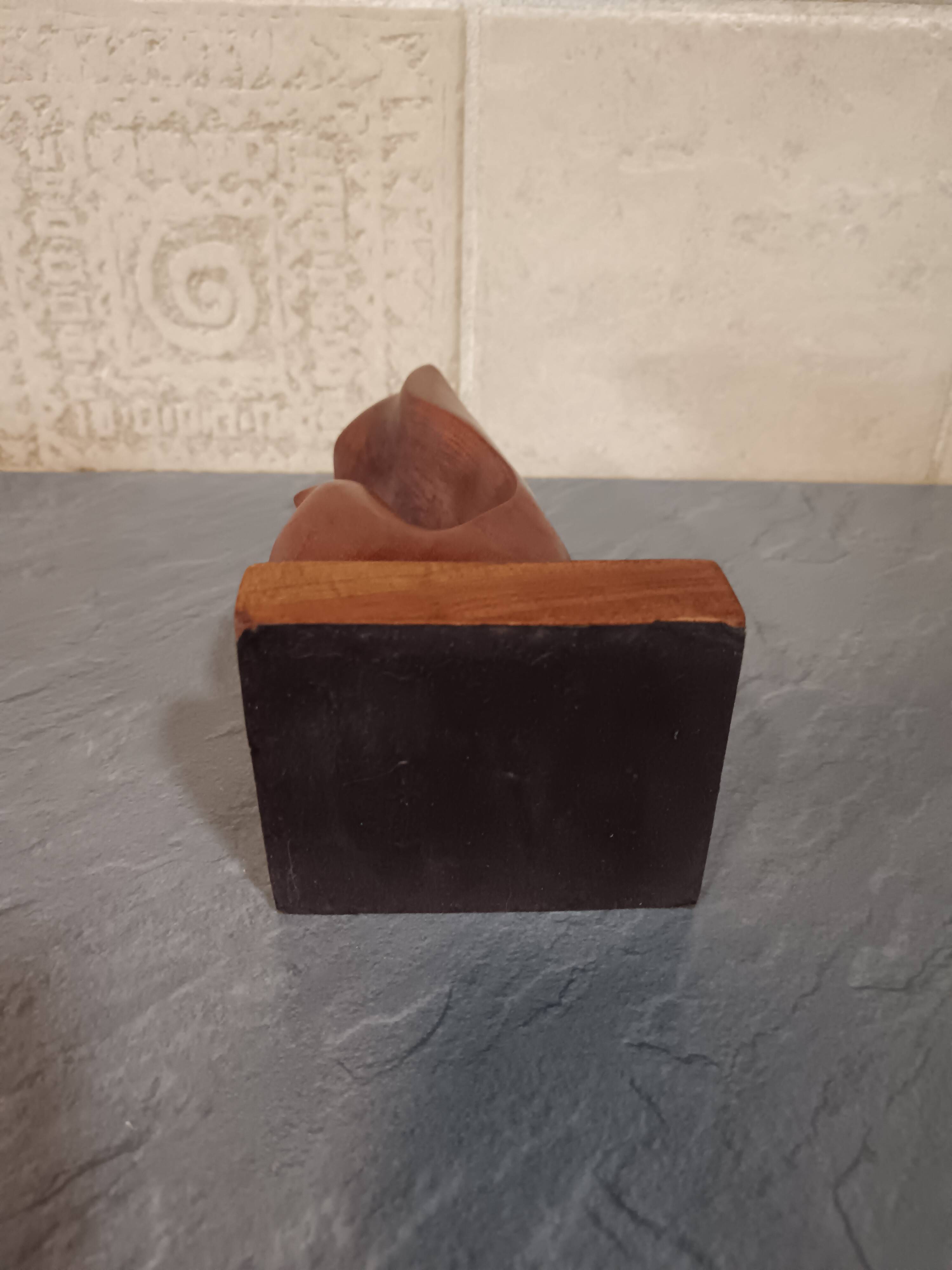 Scandinavian dove in carved teak wood, signed NM, circa 1960.