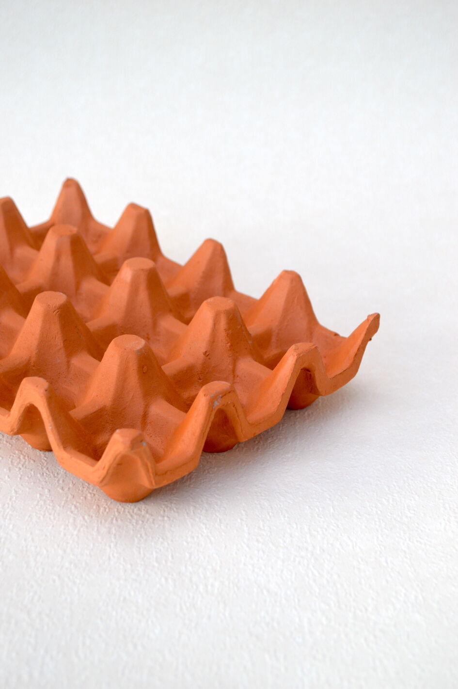 Terracotta clay egg tray
