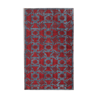 Hand-Knotted Antique Turkish 1980s 173 cm x 296 cm Red Carpet