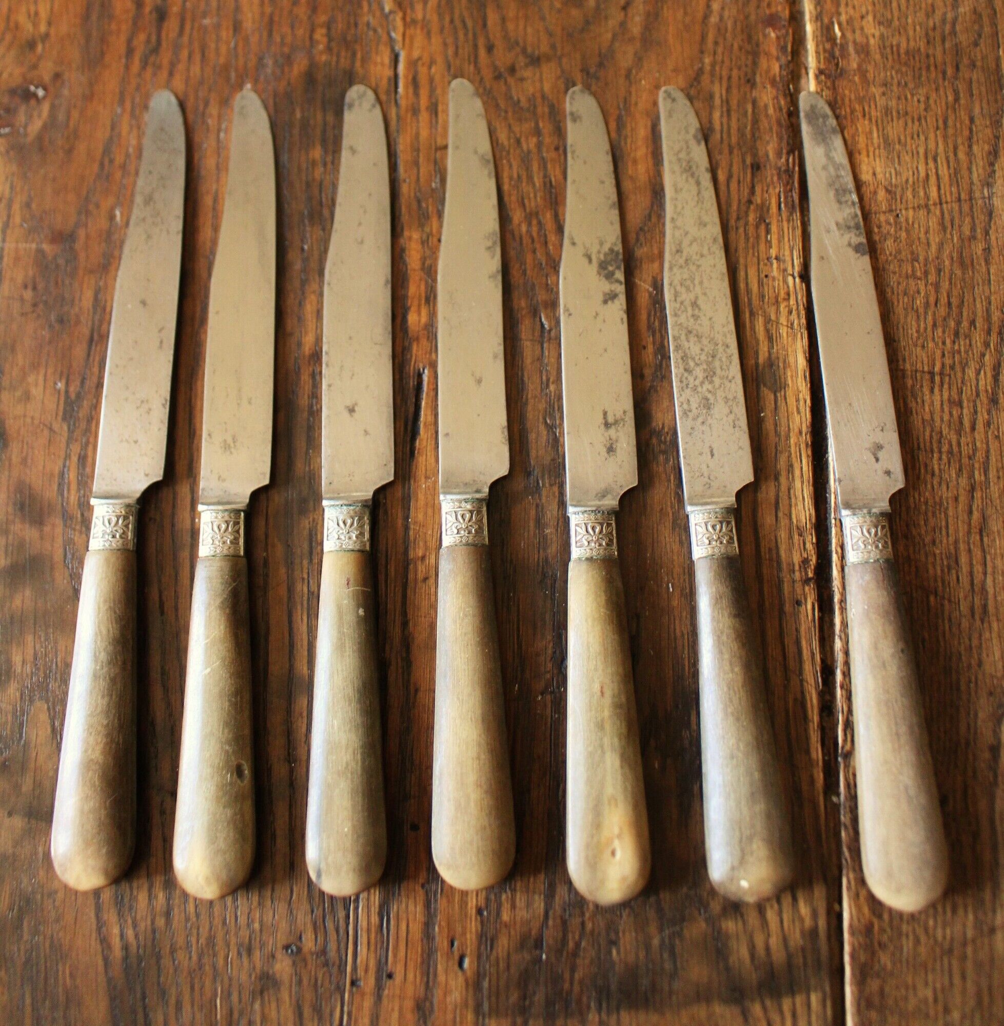 Lot 12 old knives handle wood fontenille 1034 drop viroles