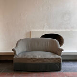 Toad sofa