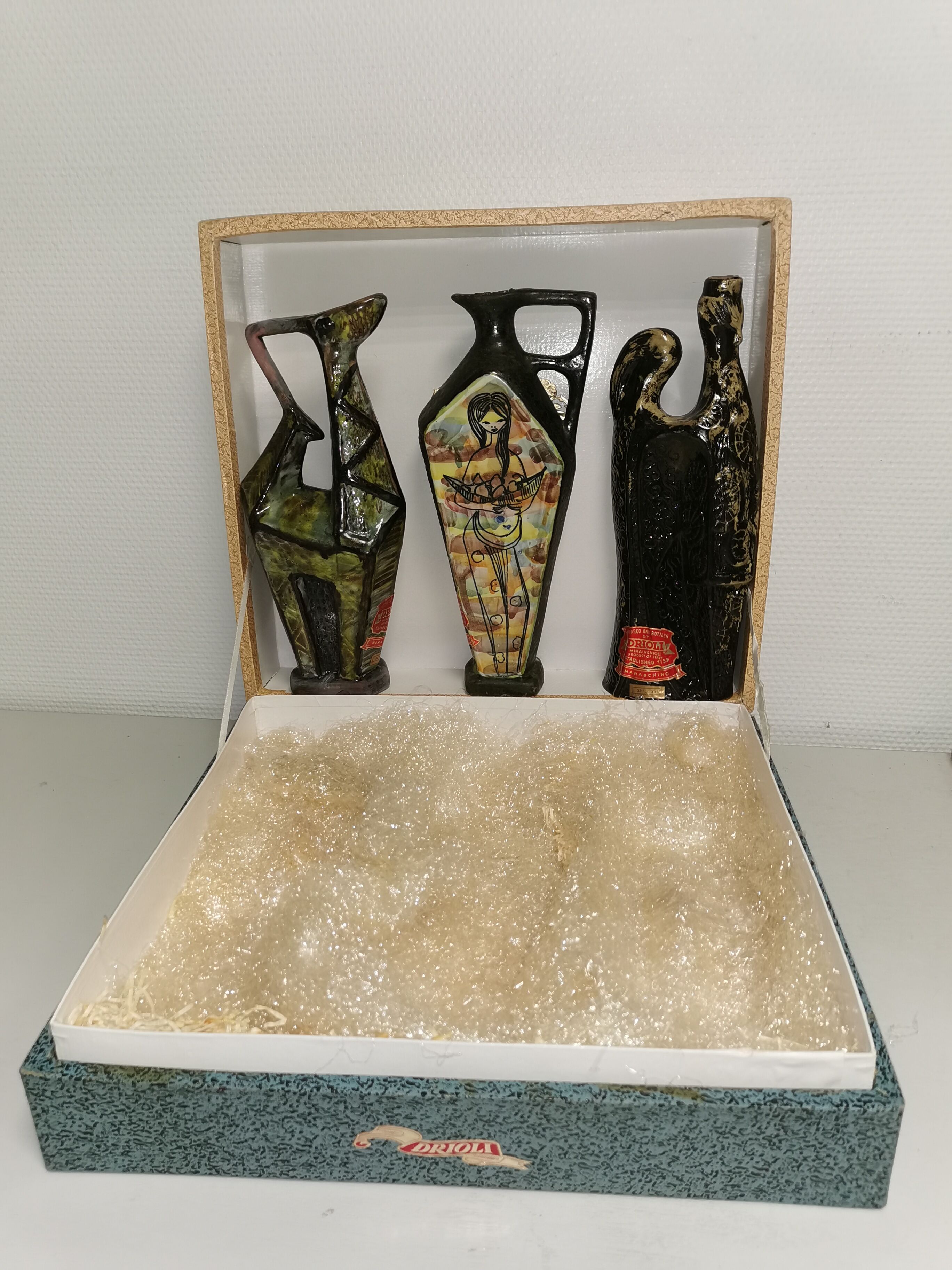 box of 3 vintage decanters , Ceramic bottles Italy DRIOLI MARASCHINO