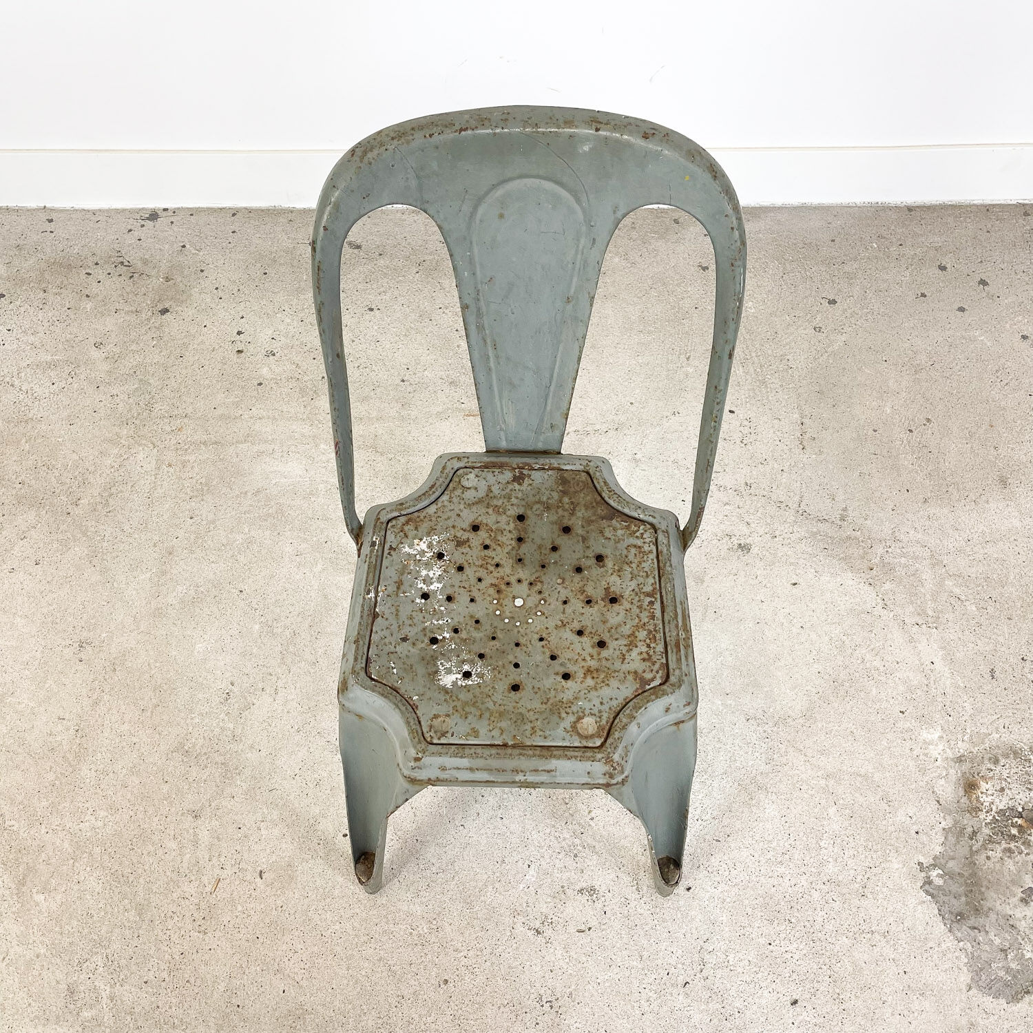 Chaise de bistro fibrocit industriel