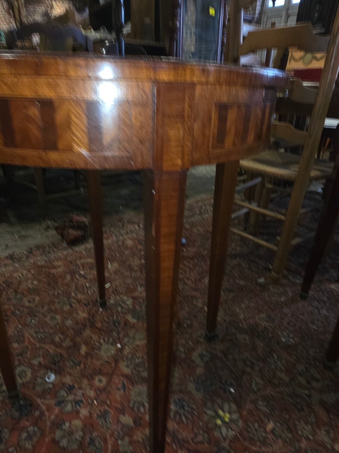 Bouillotte table in marquetry, signed Pagny Fils, Paris, early 20th century