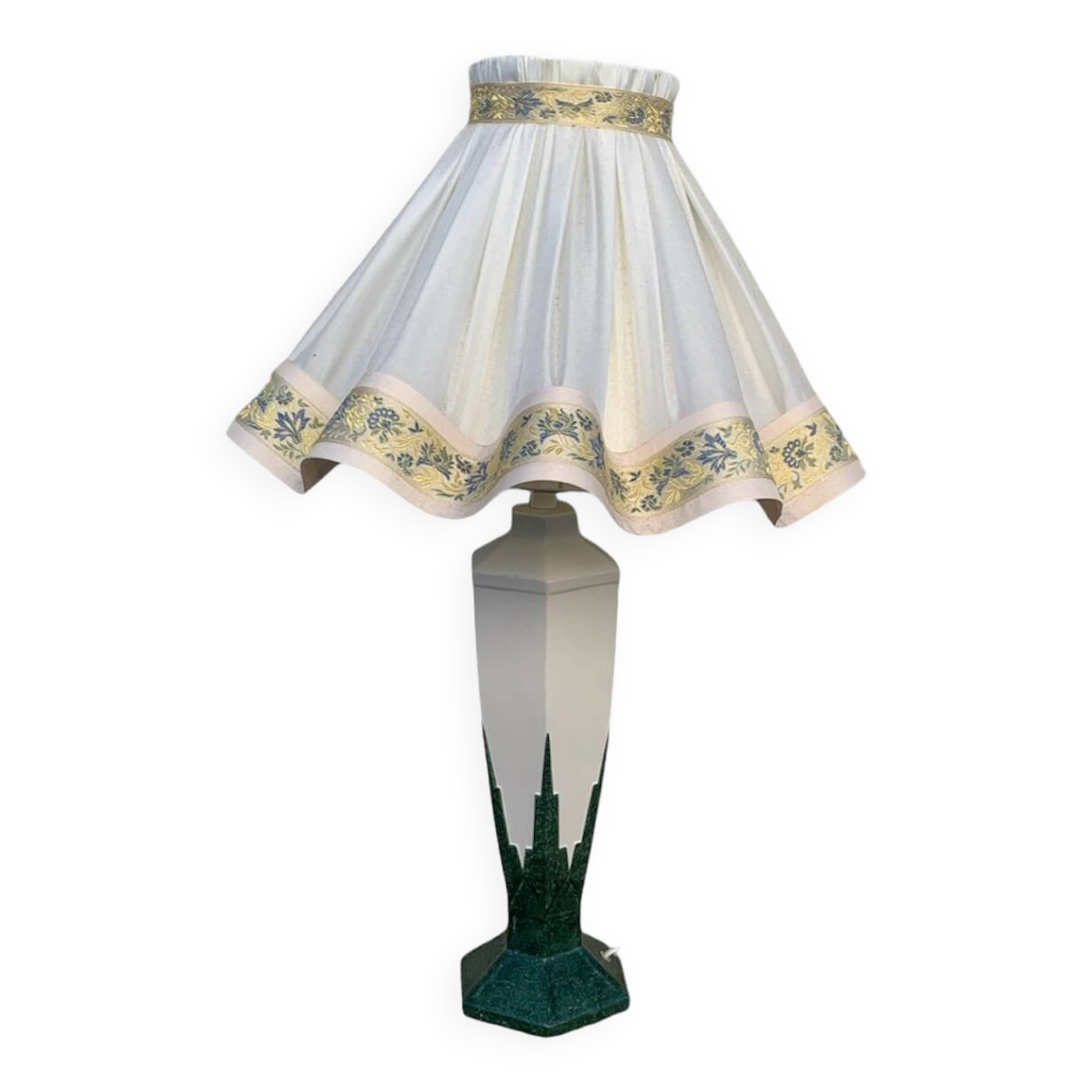 Art deco plaster lamp