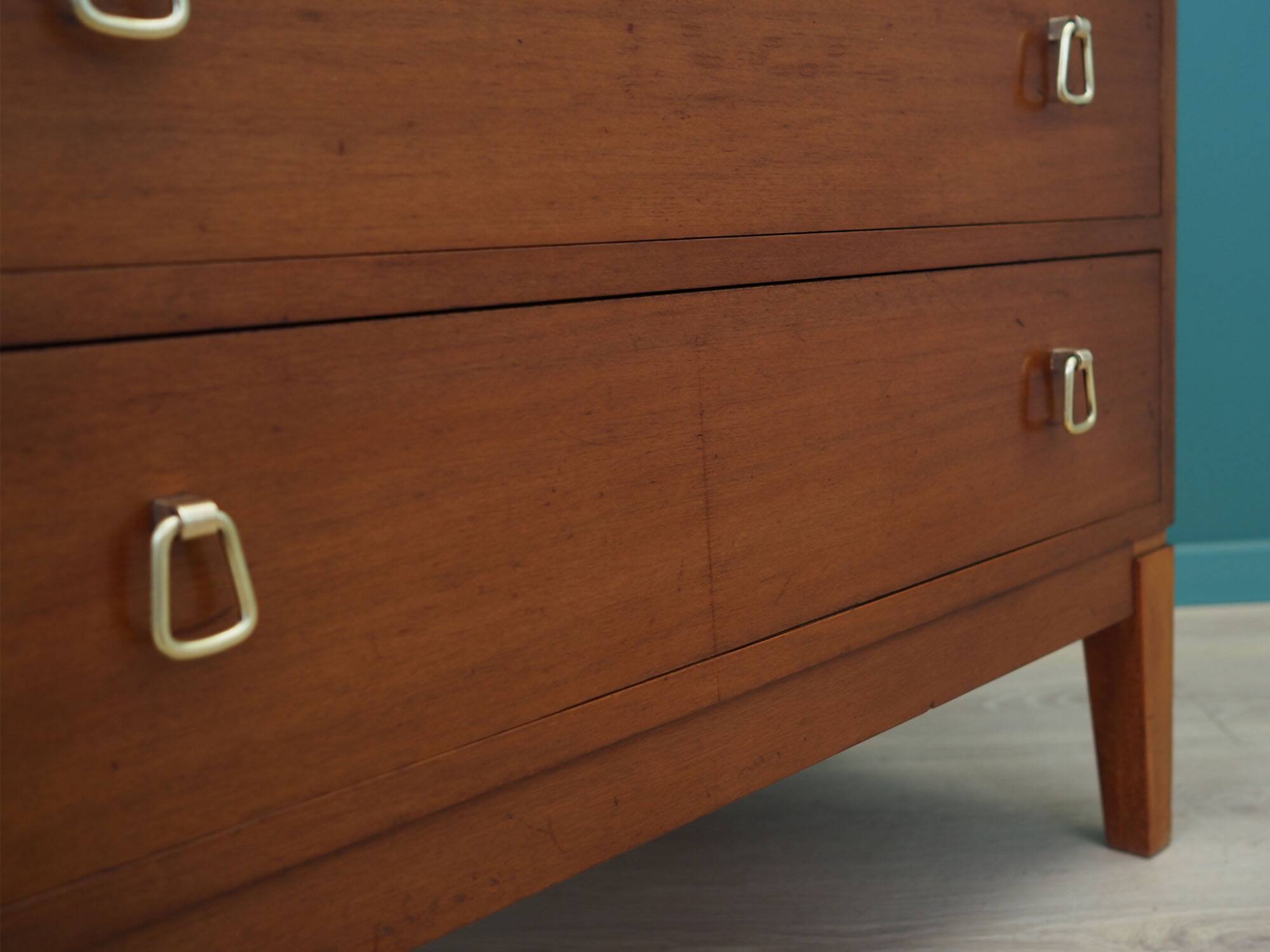 Commode en acajou, design danois, années 1970, production : Danemark