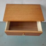 Bedside compass feet