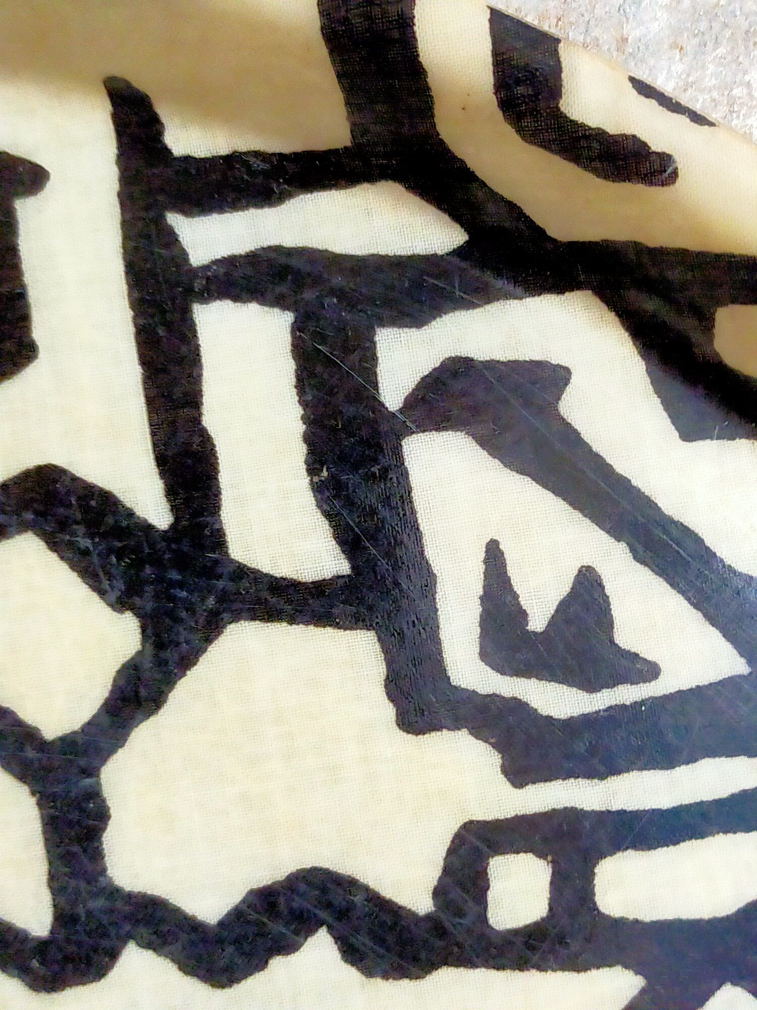 Vintage fiberglass tray with graphic patterns