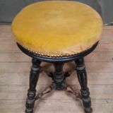 Napoleon III piano stool