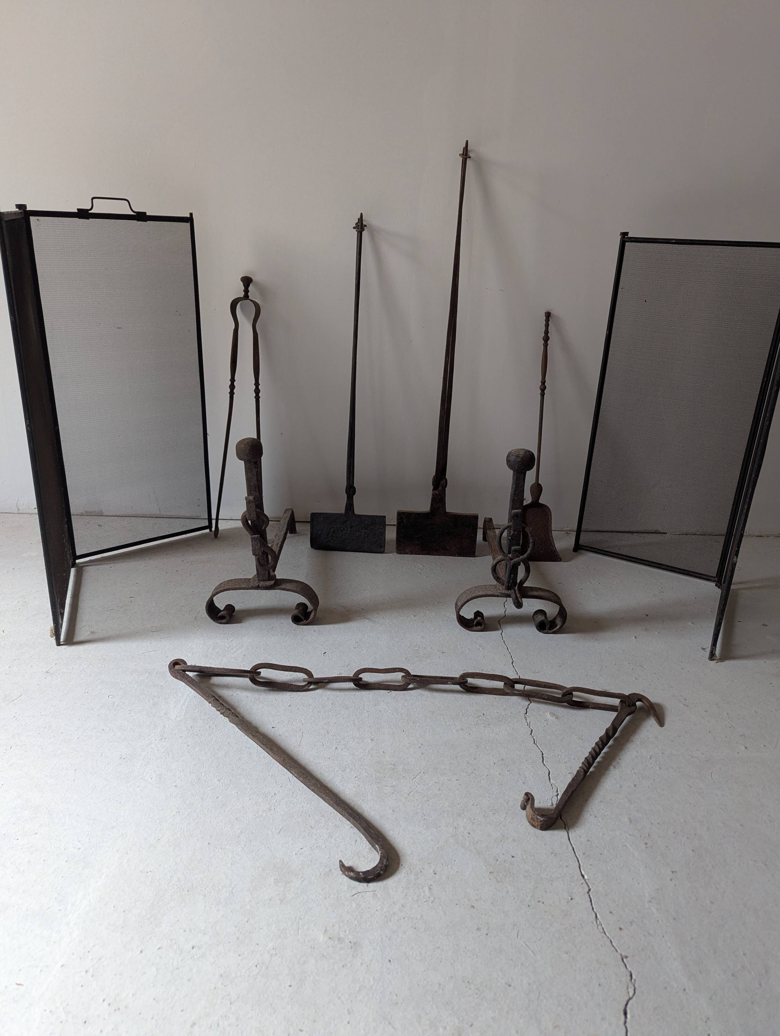 Set of antique fireplace accessories + 2 wrought iron waffle makers