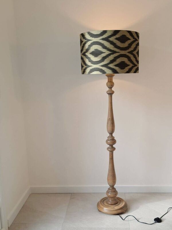 Lampadaire vintage en bois tourné