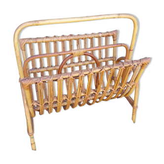 Rattan hand magazine holder