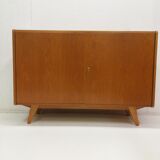Buffet en chêne de Jiri Jiroutek, Tchécoslovaquie 1960
