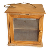 Pantry for cheeses
