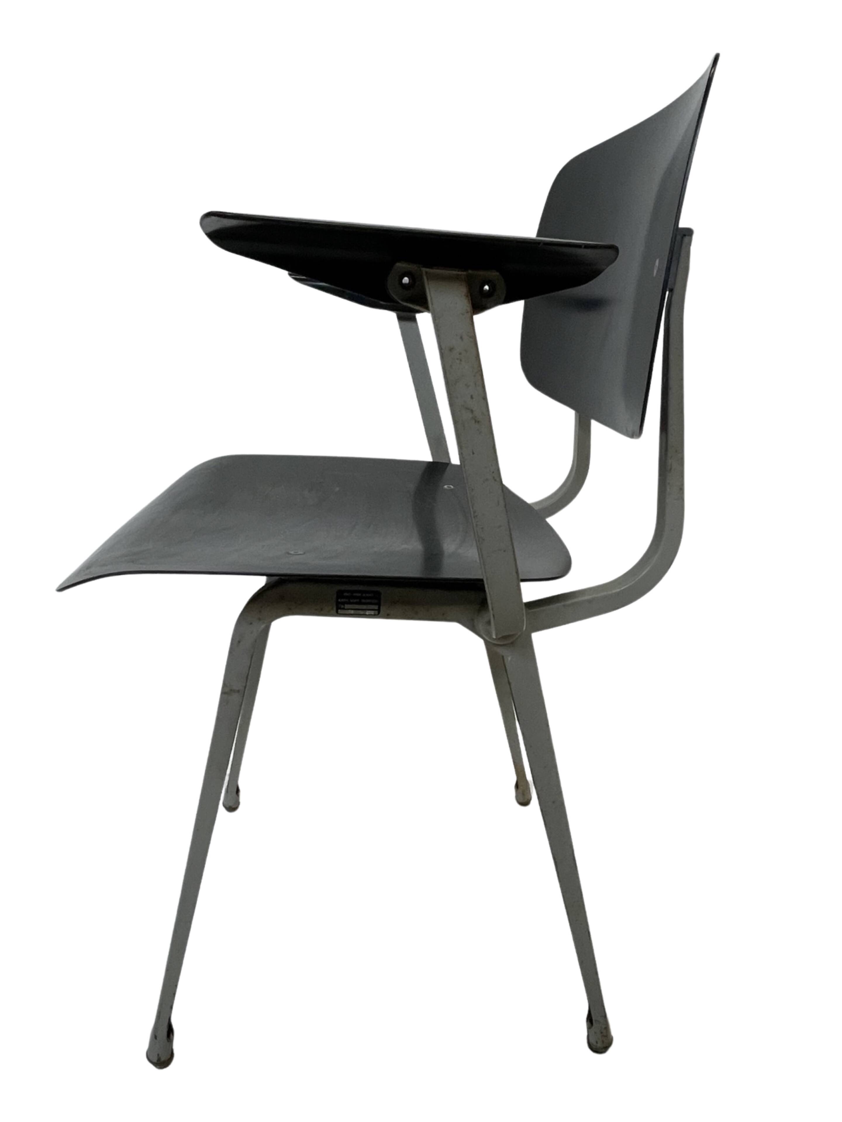 Friso Kramer Revolt arm chair for Ahrend de Cirkel 1953