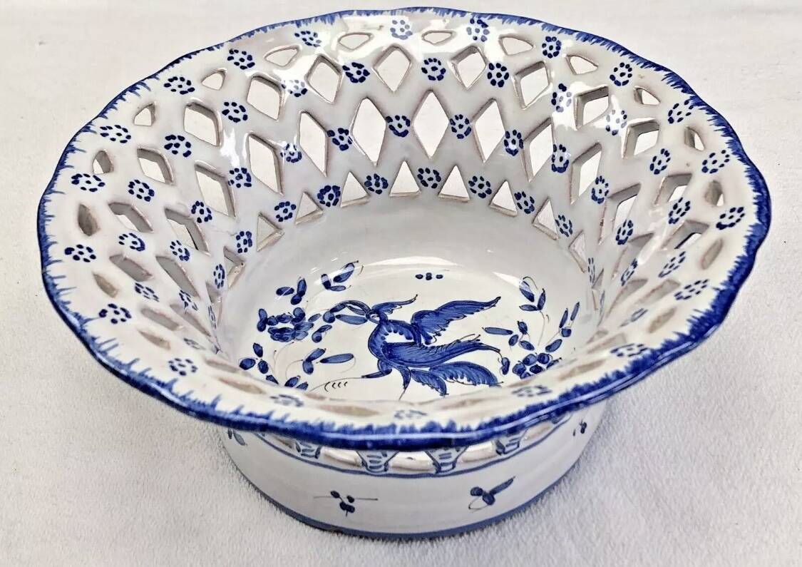 Old hollow round dish Martres Tolosane