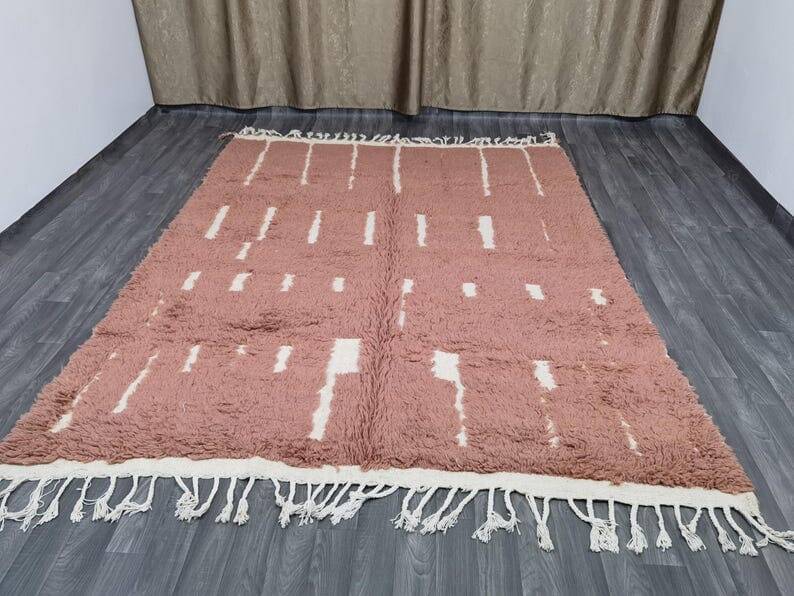 Traditional handmade pure wool rug size 145 x 255 cm