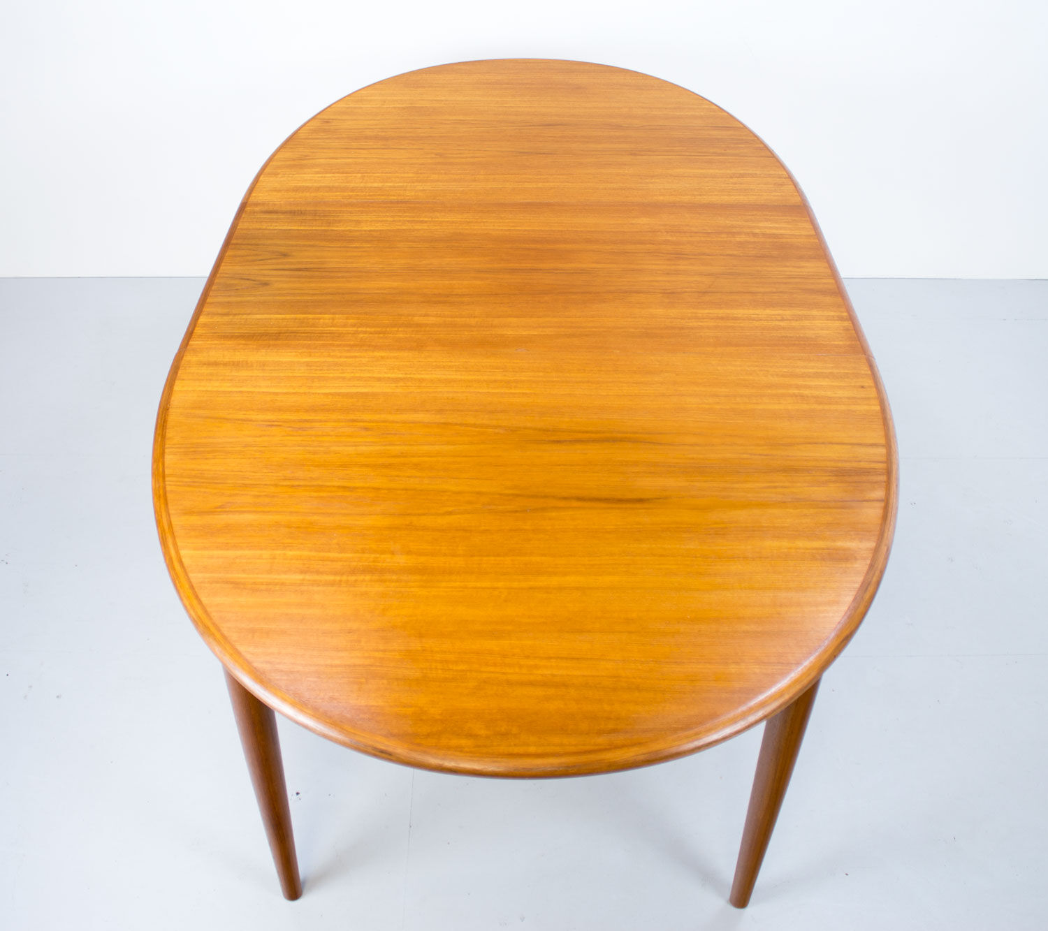 Danish teak oval extending dining table by Gudme Möbelfabriken, 1960s