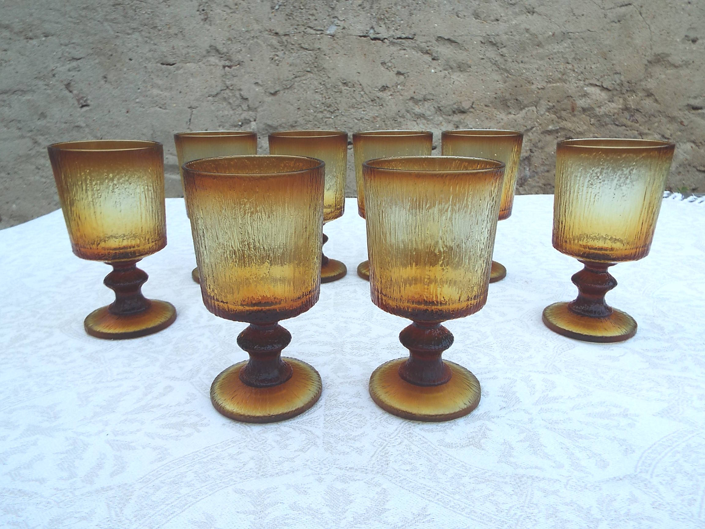 8 amber stemmed glasses