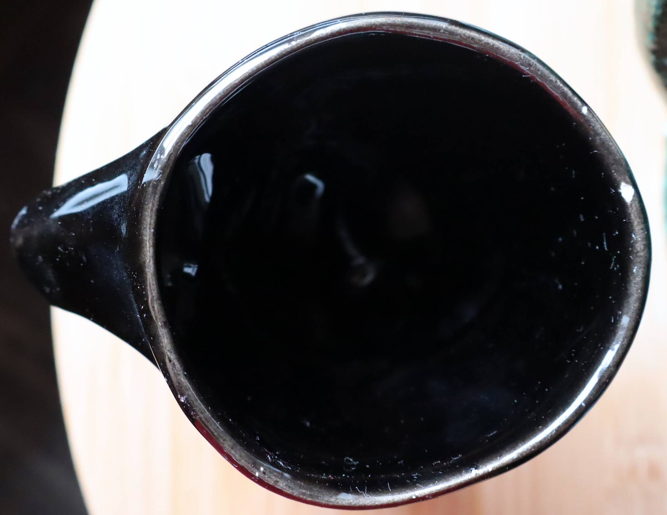 Brutalist drink service in volcanic ceramic Fat Lava (H25 cm) - 5