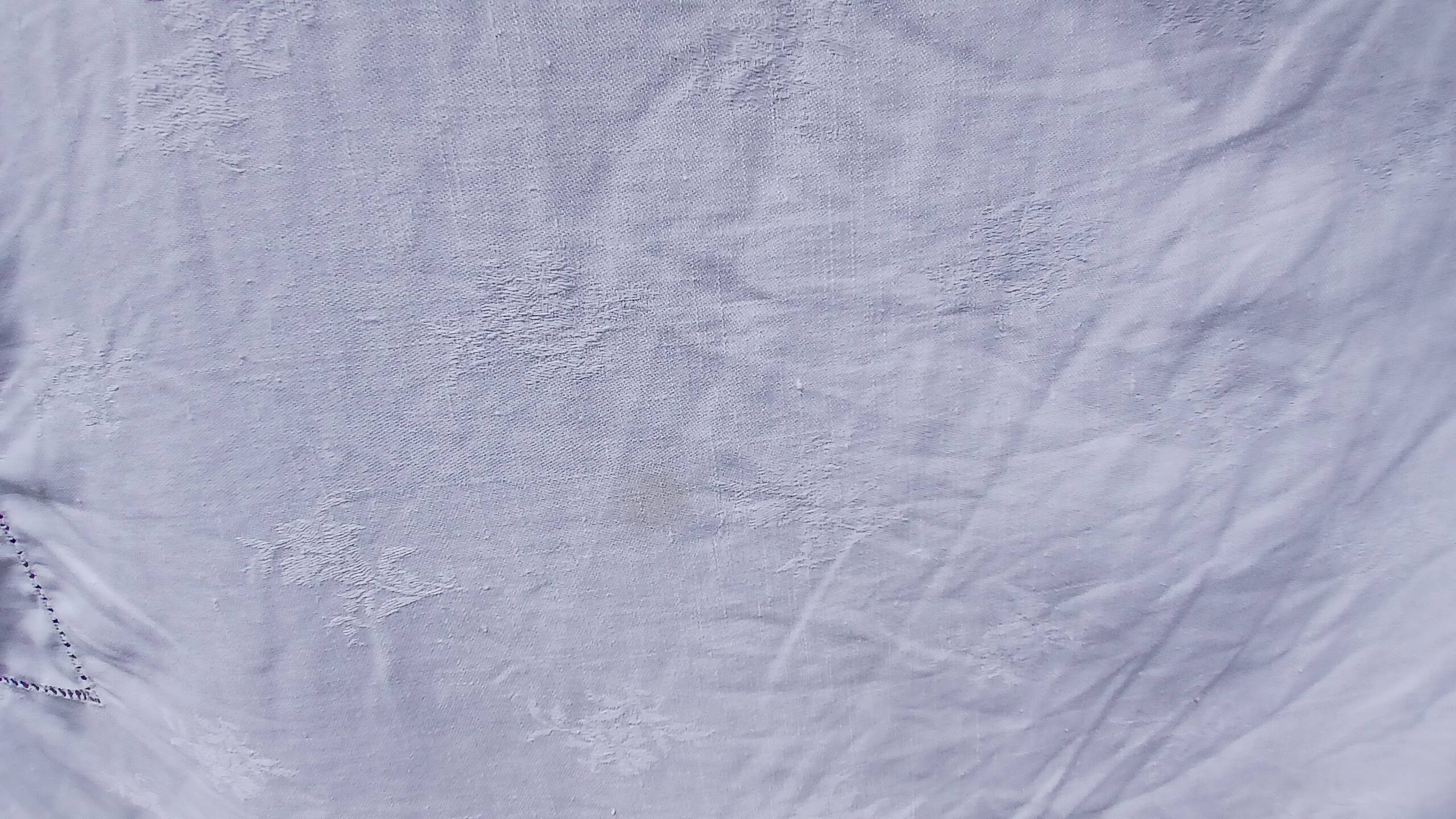 Nappe ancienne brodée et 12 serviettes