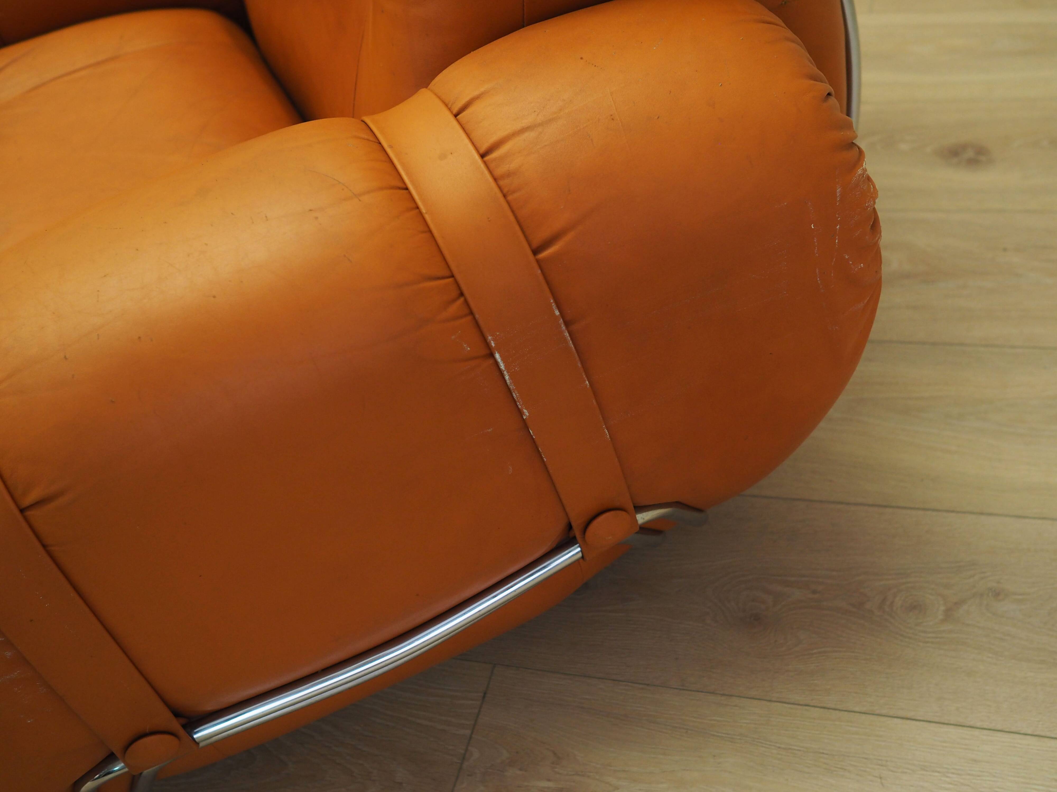 Ensemble de fauteuils orange, design Space Age, années 1960, production : Italie
