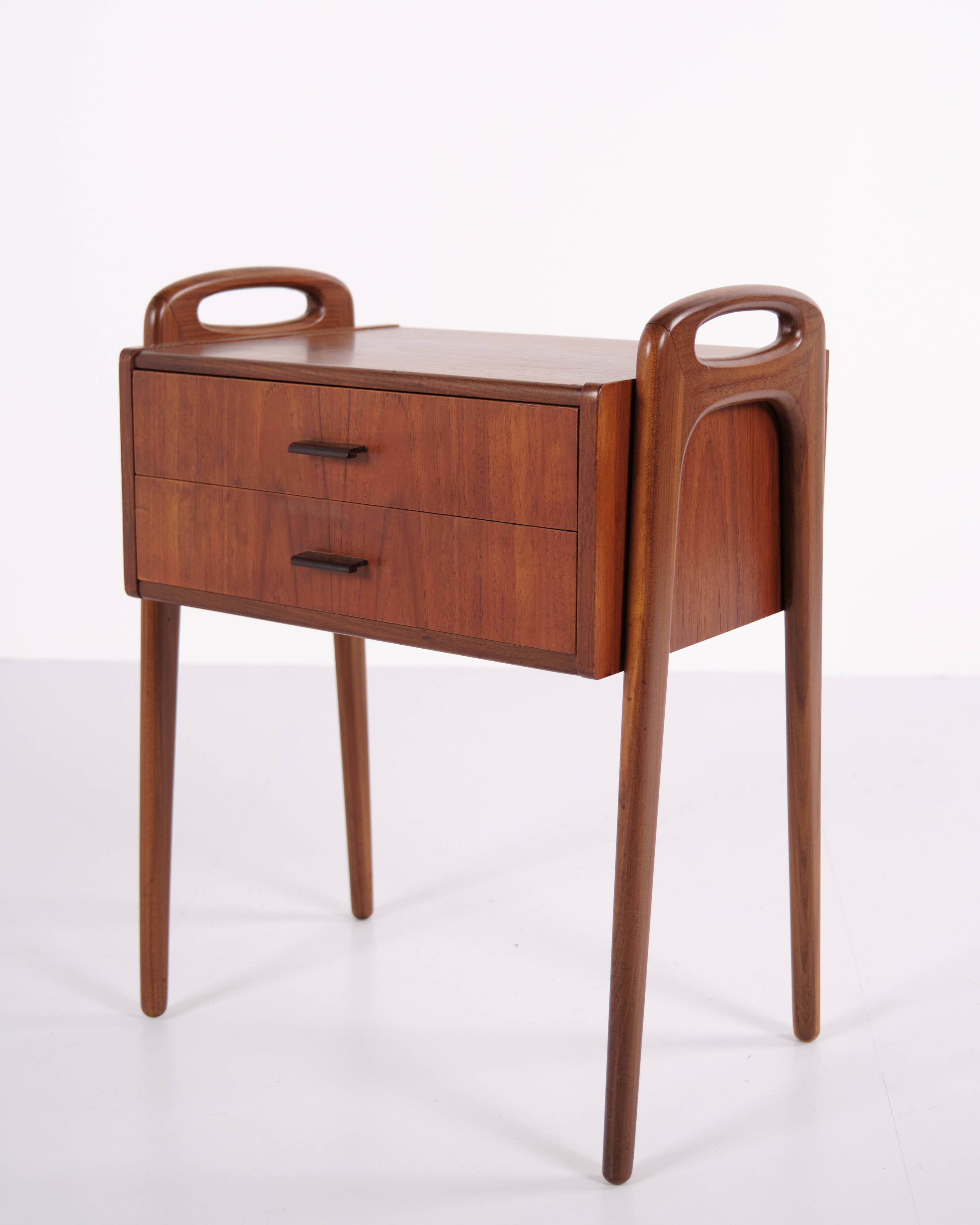 Table d'appoint / de chevet - Teck - Design danois - Années 1960