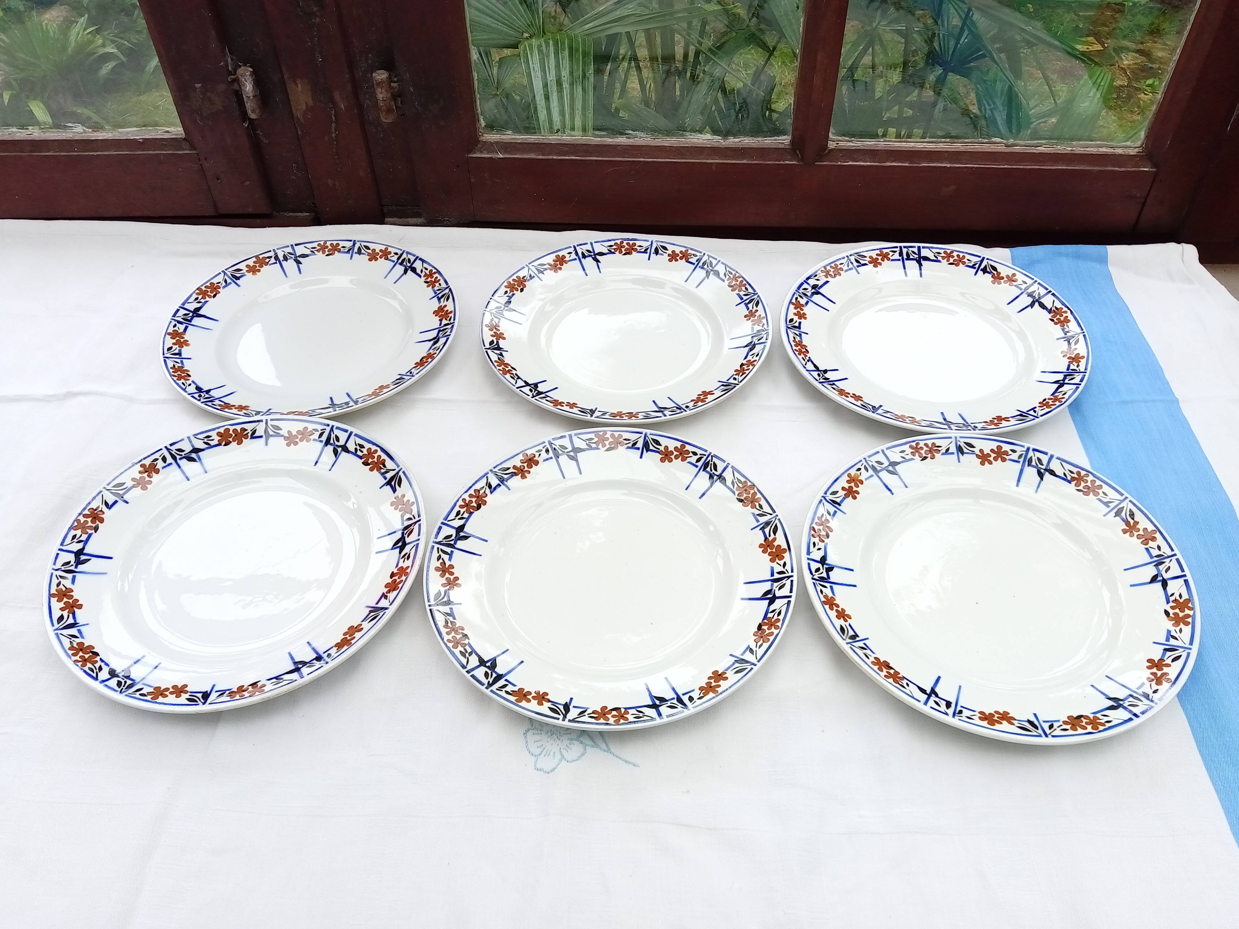 6 old Moulin des loups flat plates