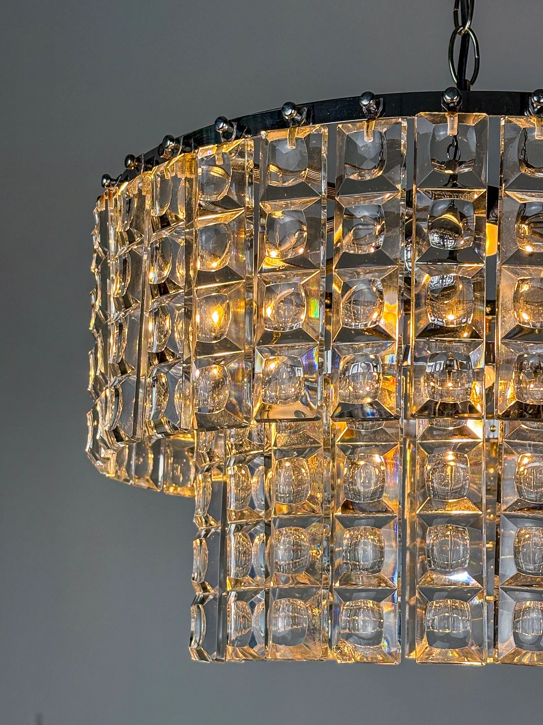 Kinkeldey 2-tier cut crystal chandelier, gilt brass, circa 1970s, Germany