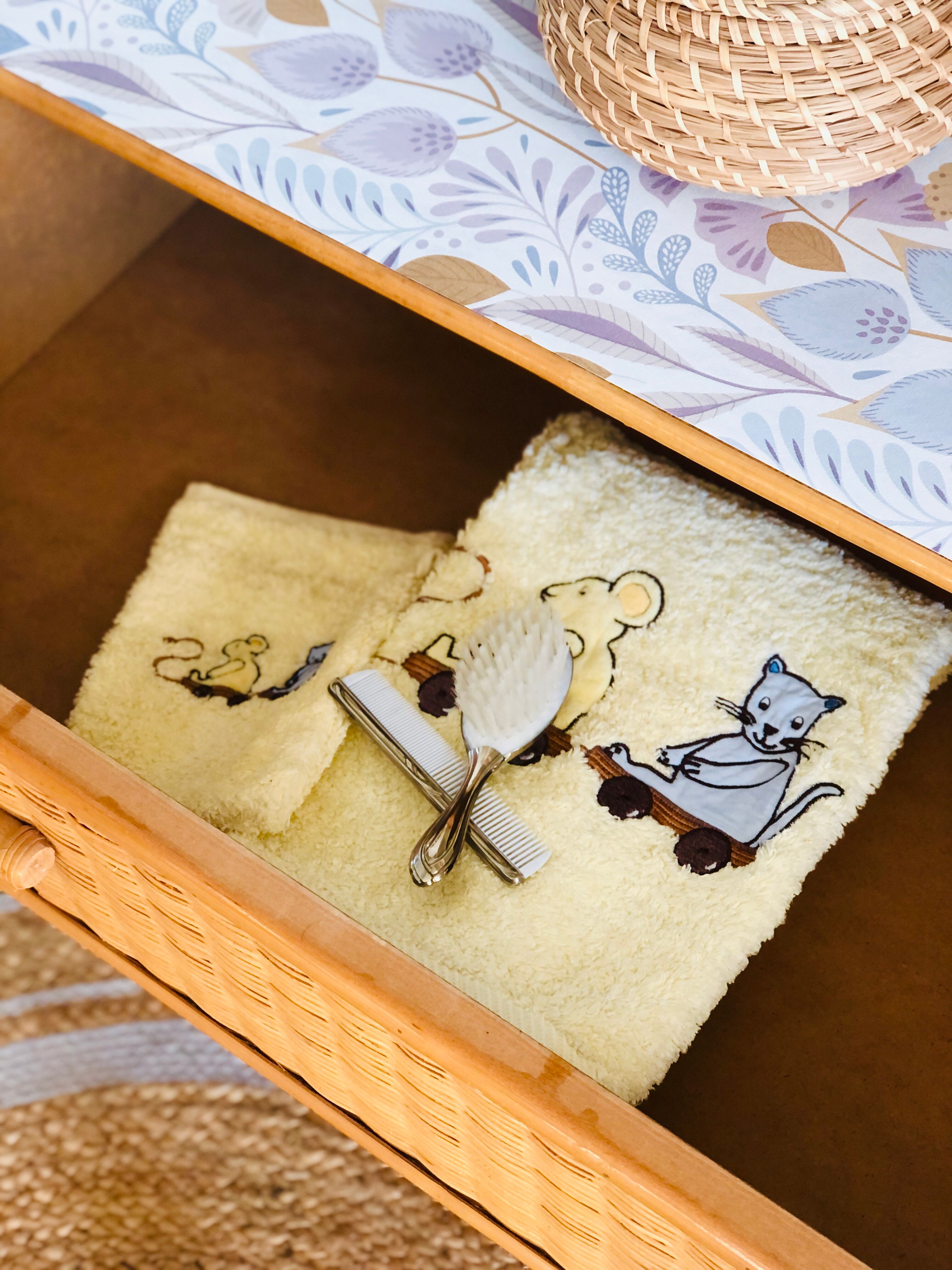 Commode rotin et bambou