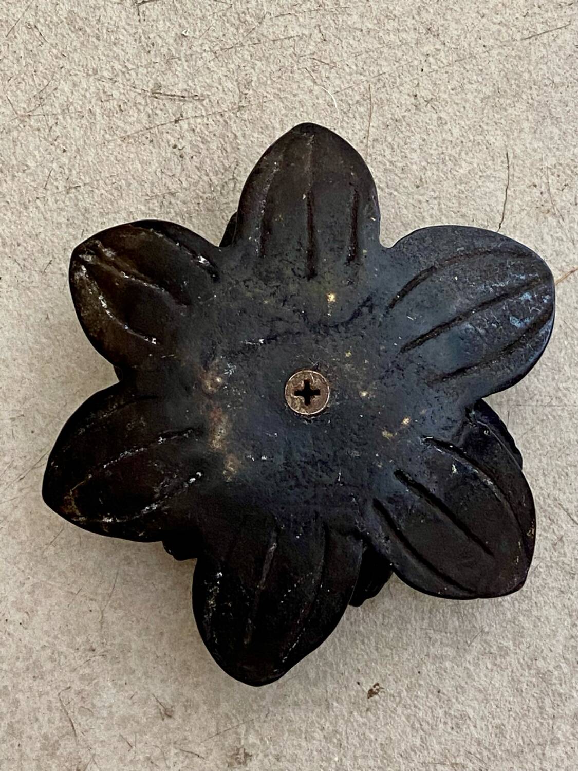 Cast iron candle holder